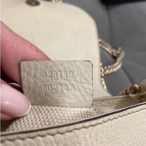 GUCCI ivory leather SMALL SOHO FLAP Shoulder Bag - Picture 5 of 9